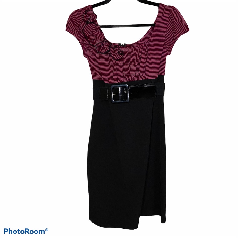 Iz Byer Pink and Black belted dress floral small
